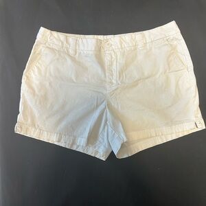 Magellan Outdoors Women's Light White Shorts